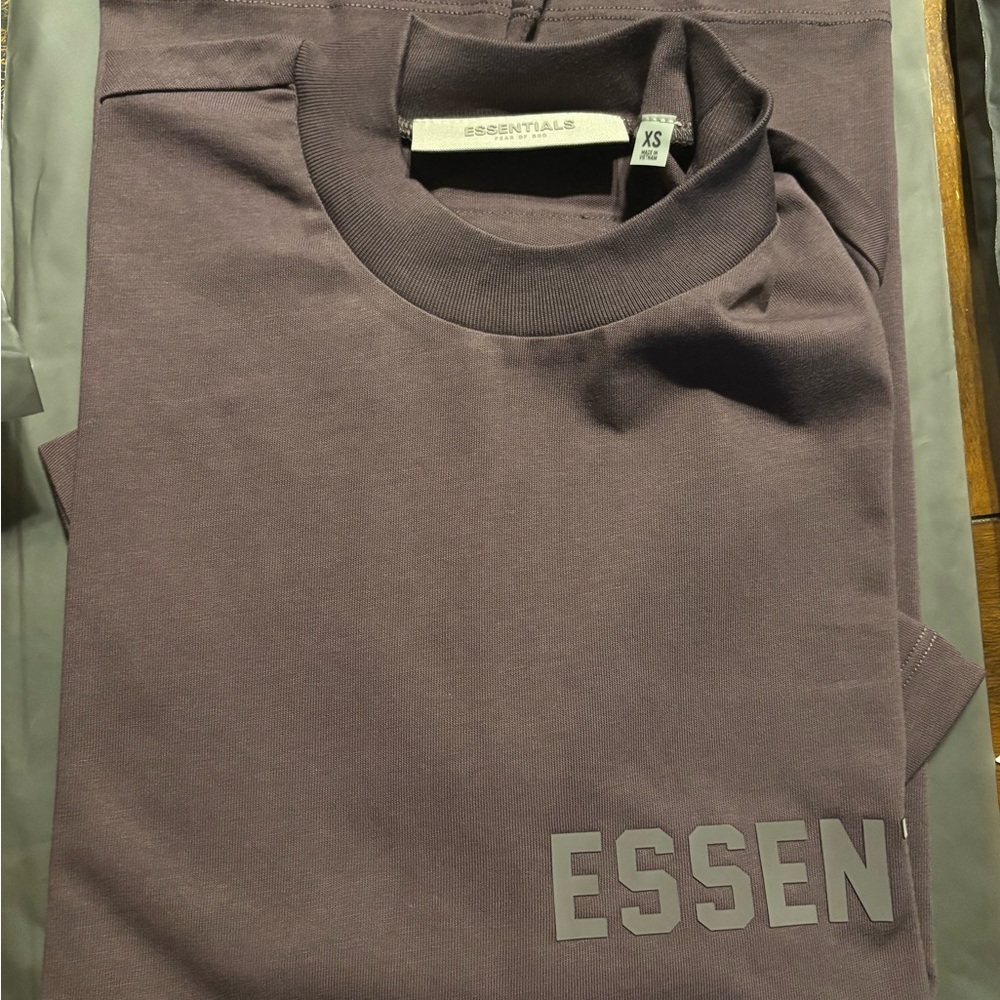 1 Extra Small Essentials fear of god Men's Tee in Plum